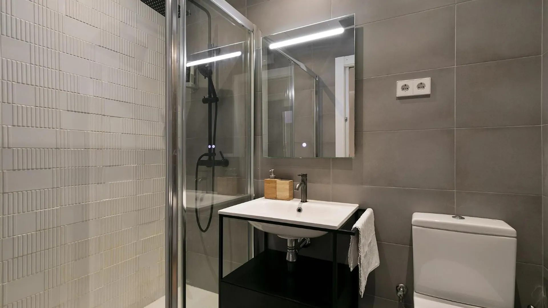 Olala Mini Hotel L'Hospitalet de Llobregat