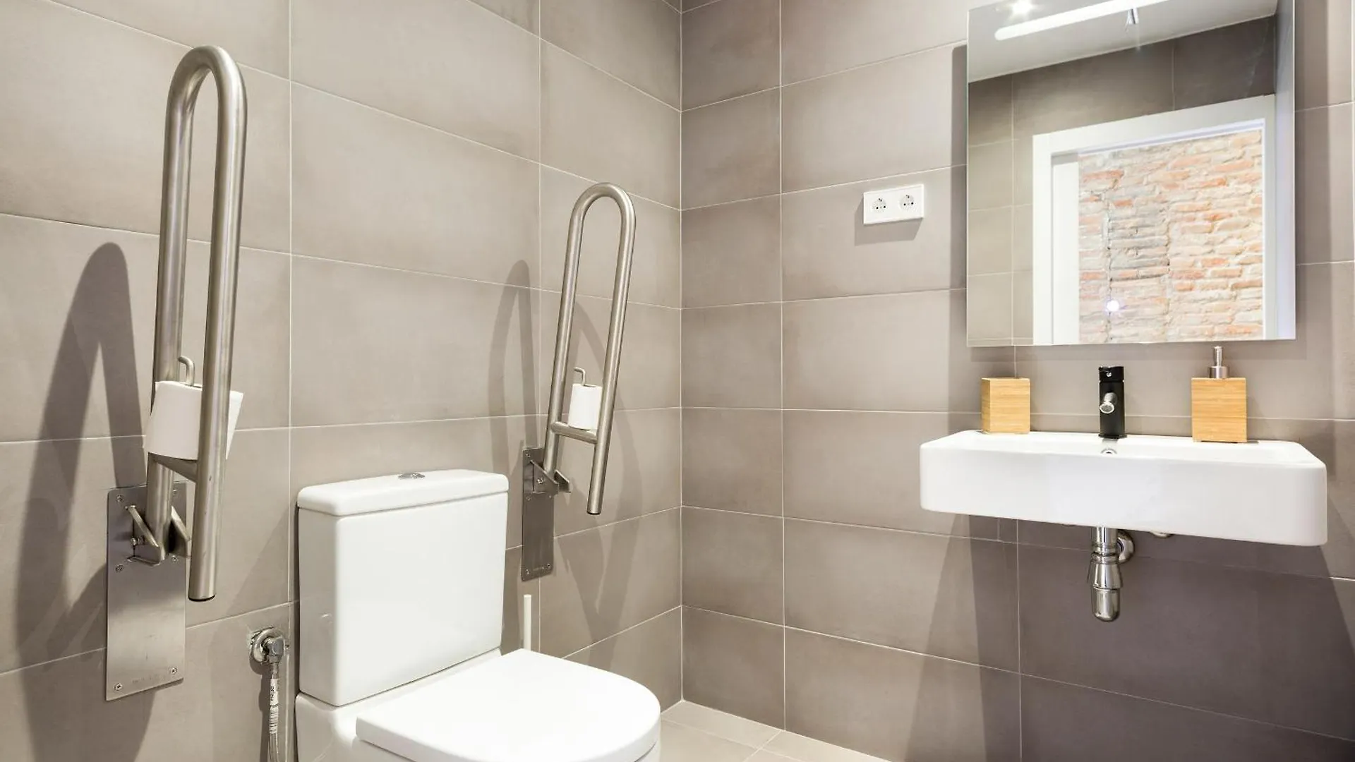 Olala Mini Hotel L'Hospitalet de Llobregat